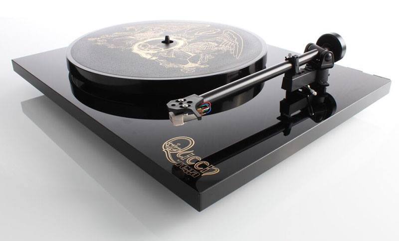 Queen turntable